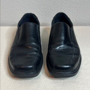 ECCO Men’s Black Leather Slip-On Loafers | Comfort Dress Shoes
